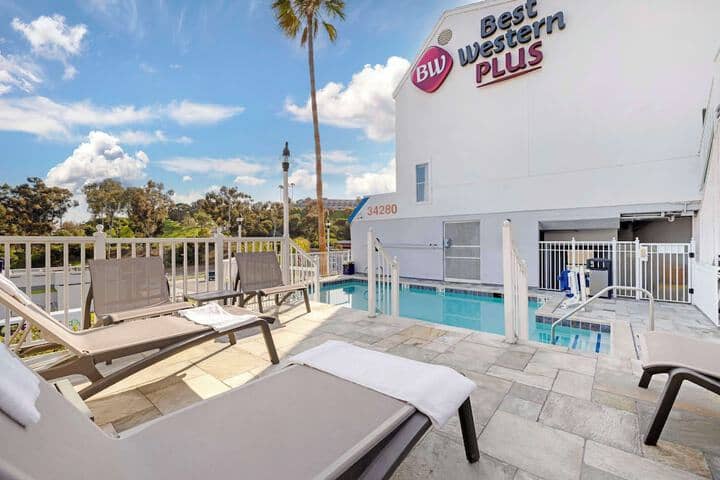 Pool 57 of 73
